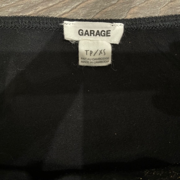 Short black dress XS with ruffled top from Garage. - Picture 3 of 3